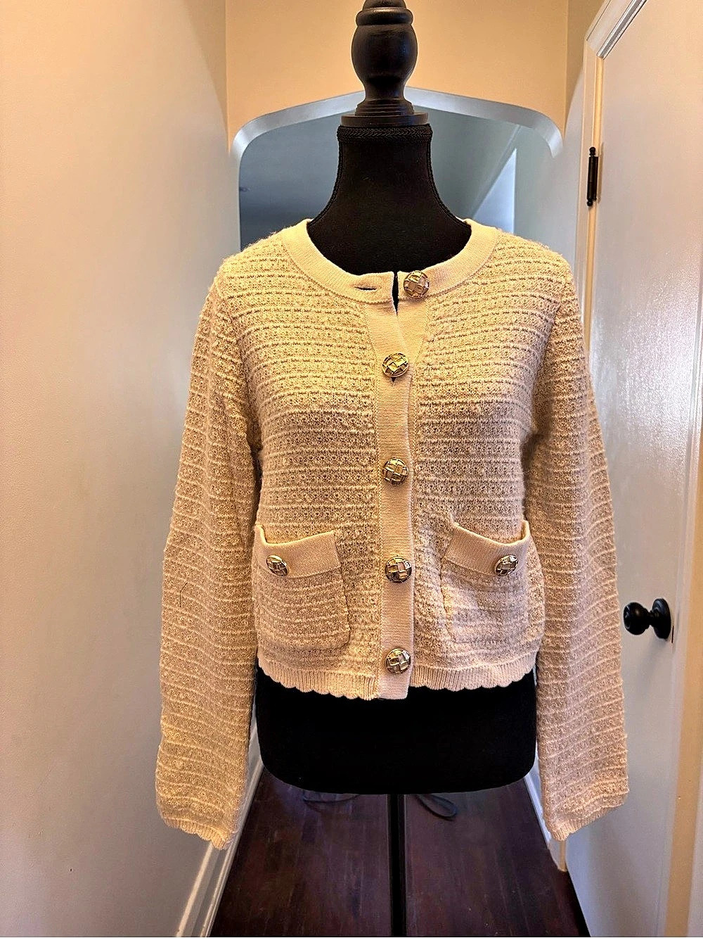Jessica Simpson Button Front Knit Cardigan in Cream Size Medium Like New